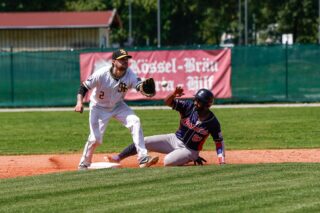 Ein weiterer Doppelerfolg zu Hause gegen die @garching_atomics und diesmal richtig deutlich💥 19:0 und 14:4 – unsere Offense war von der ersten Minute an on fire und hat den Atomics keine Chance gelassen 🔥 So sehen souveräne Siege aus! 👑⚾

#Fiassa #RBNation #HomeoftheKing👑

📸 @martinbuehler.pictures