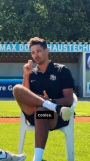🎥 Noch ein Blick hinter die Kulissen unseres Zukunftsprojekts.

Was motiviert unseren Vorstand @mitchard77 eigentlich persönlich dieses Zukunftsprojekt zu verwirklichen?

Das komplette Interview findet ihr auf YouTube. Link in Bio ⚾🏟️

#Fiassa #RBNation #HomeoftheKing👑