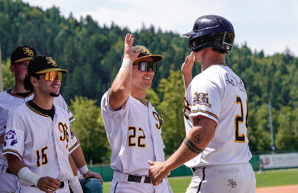 High-Five Kleber und Zacek