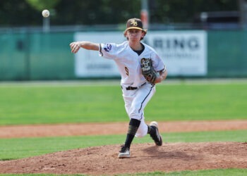 Loris Härtl Pitching